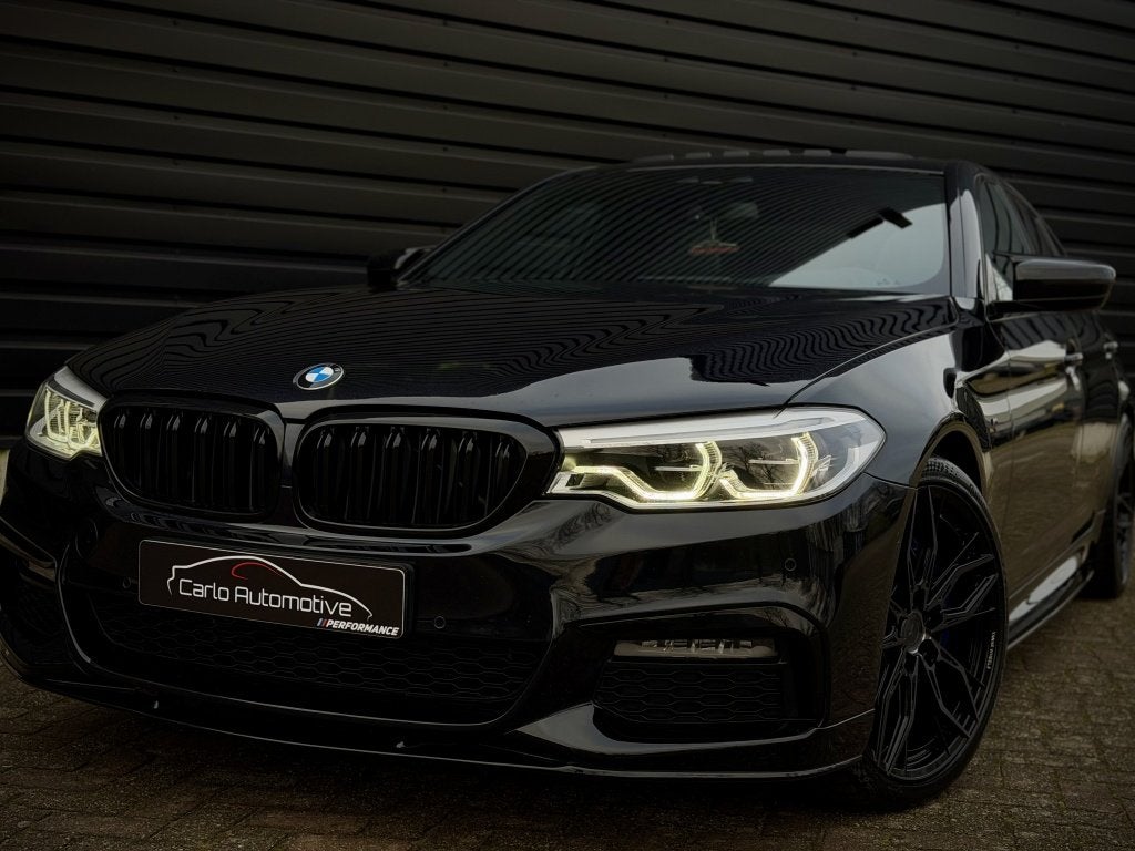 BMW 5 Serie 540i M-PERFORMANCE HEADUP|DAK|H/K|INDIVIDUAL, Dealer onderhouden, 15 km/l, Gebruikt, 2000 kg