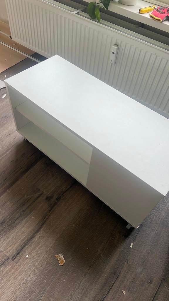 Vihals Ikea tv meubel, Ophalen, Zo goed als nieuw, 25 tot 50 cm, Minder dan 100 cm
