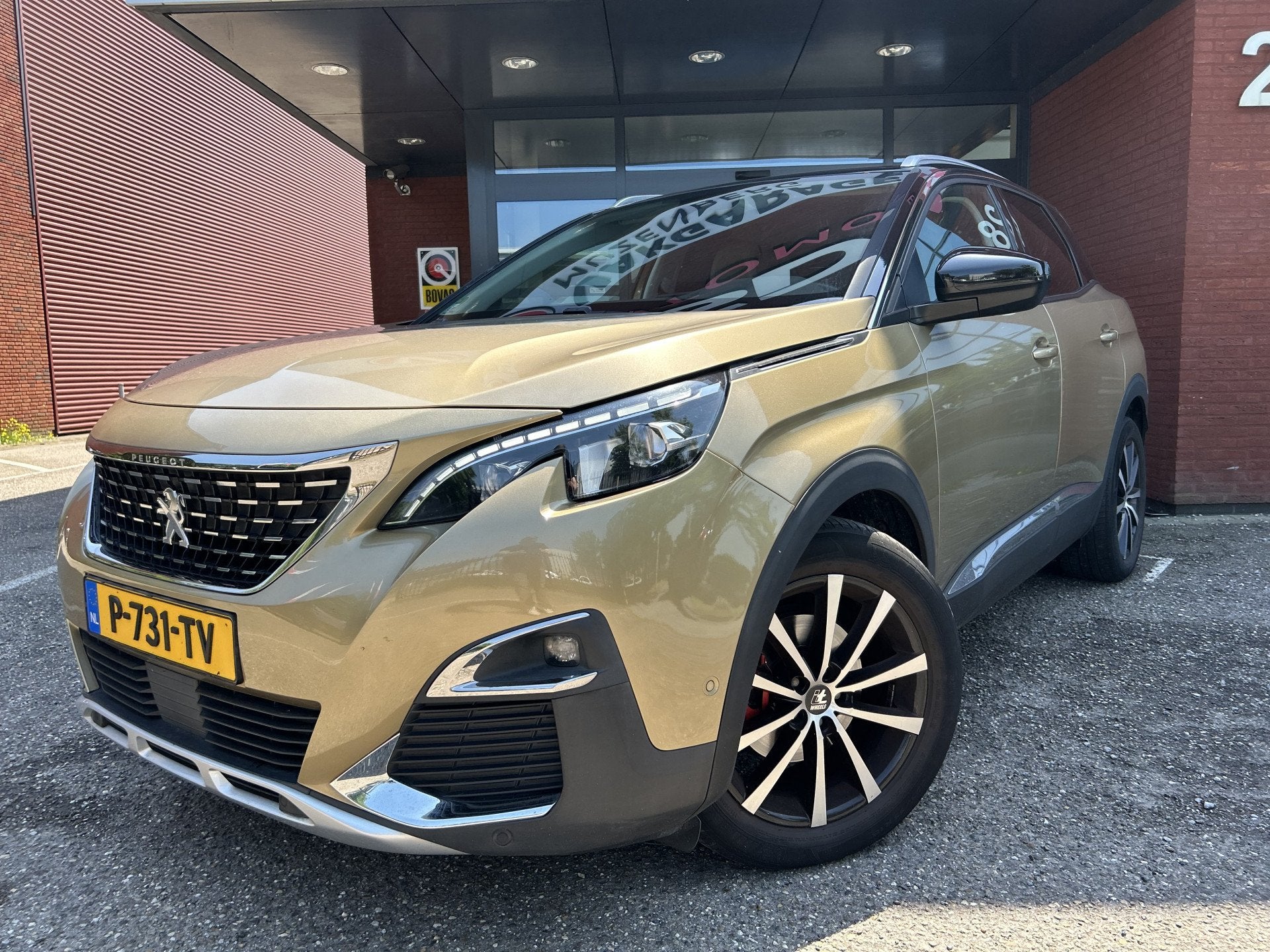 Peugeot 3008 1.2 130 PK TURBO Première // LED // FOCAL AUDI, Gebruikt, Euro 6, 1199 cc, Automatische klimaatregeling