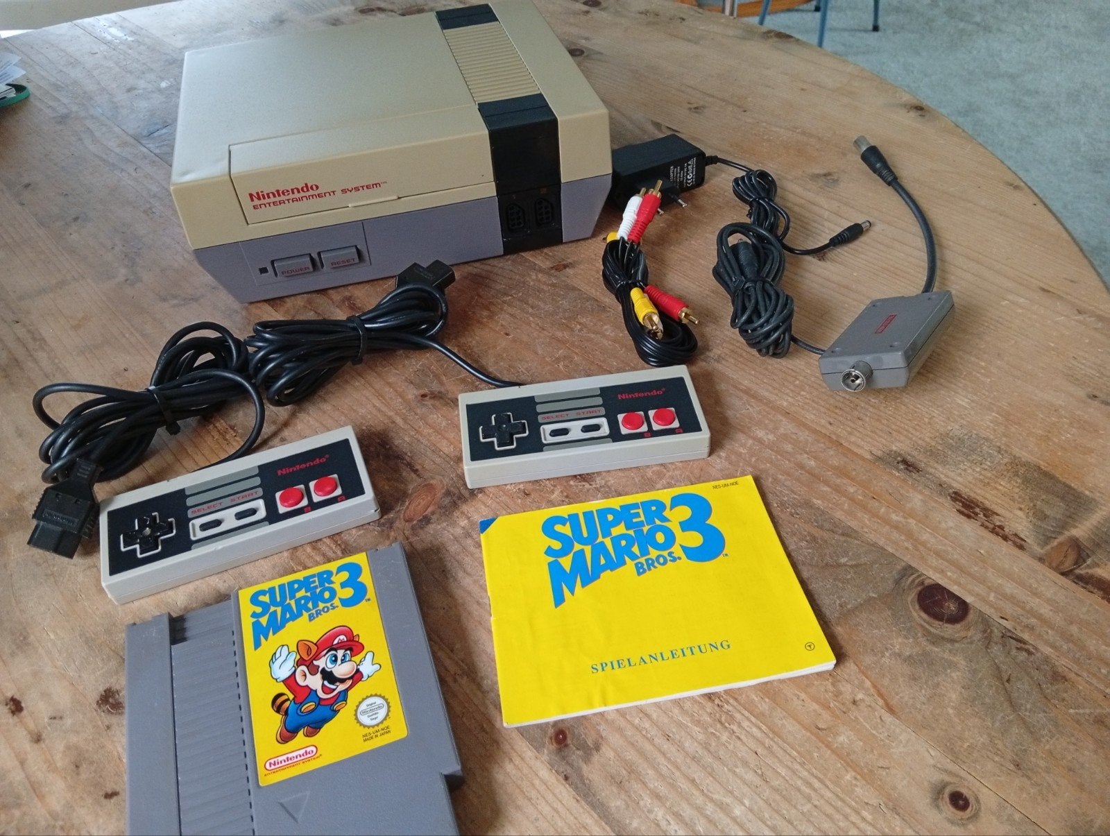Gereinigde Nintendo Nes Set met Super Mario Bros 3, Spelcomputers en Games, Ophalen of Verzenden, Met 2 controllers