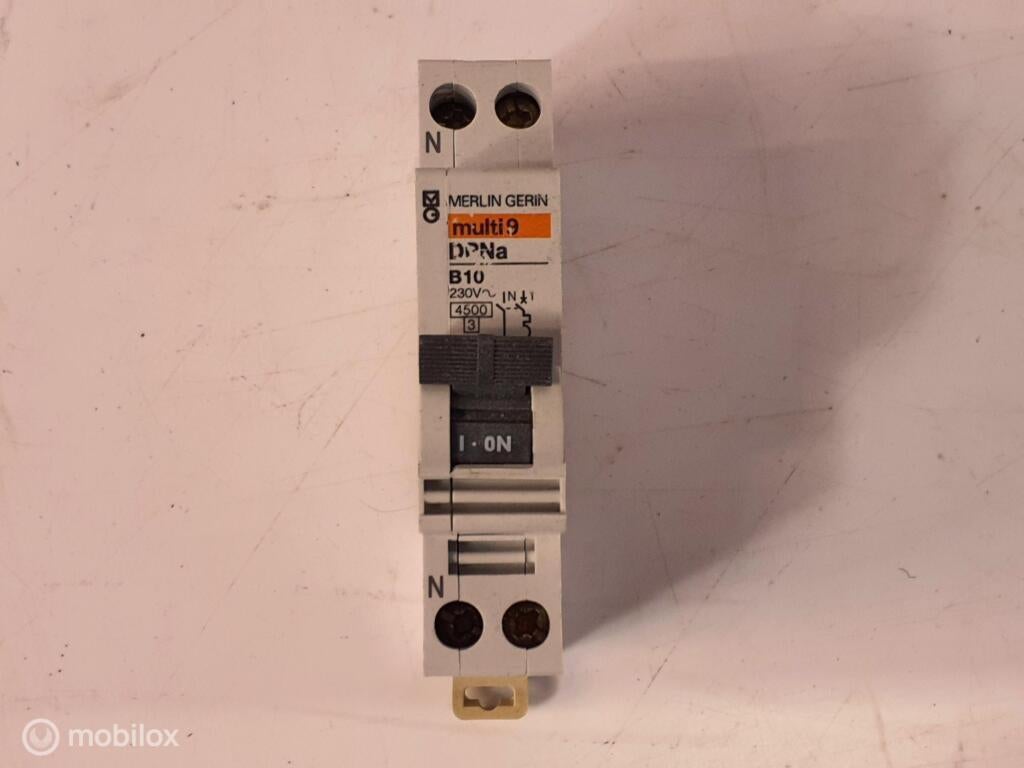 Elektrische schakelaar multi9 DPNa B10