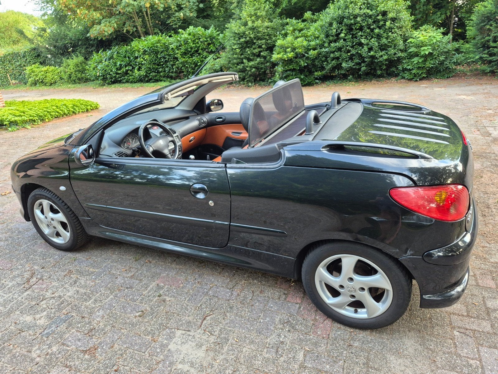 Peugeot 206 2.0 16V CC Cabrio, Auto's, Peugeot, 136 pk, 4 cilinders, Cabriolet, 4 stoelen