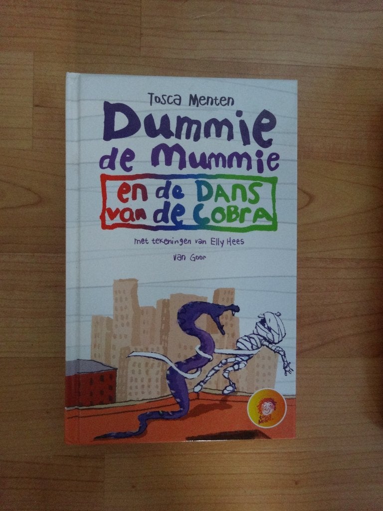 Dummie de Mummie en de Dans van de Cobra, Ophalen of Verzenden, Zo goed als nieuw, Fictie algemeen