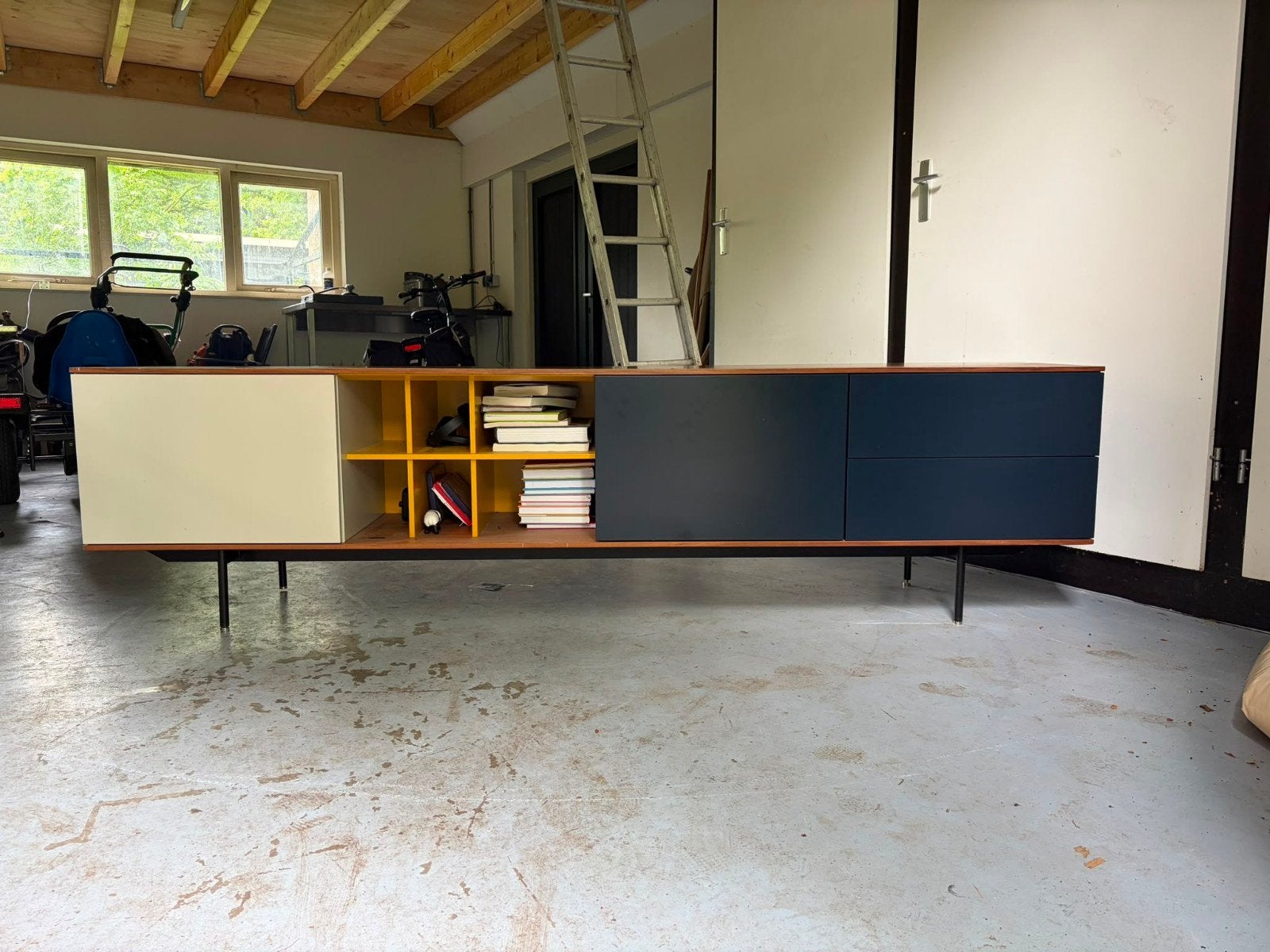 Dressoir, Ophalen