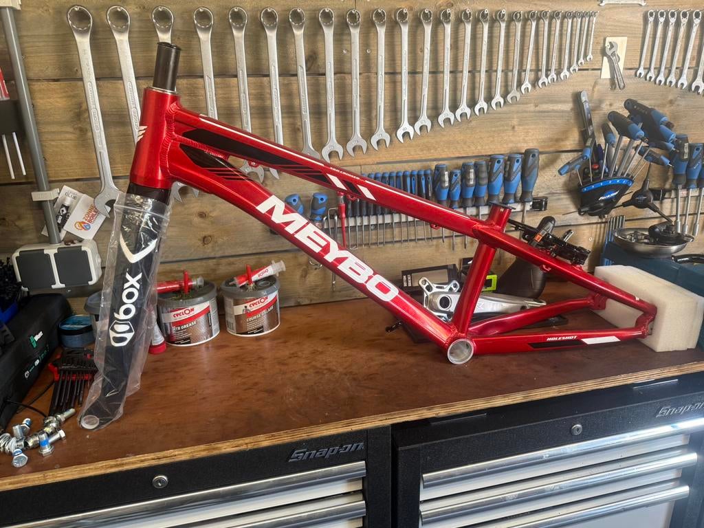 Meybo Holeshot Cruiser Pro 22 frame, Ophalen of Verzenden, Zo goed als nieuw, Aluminium, 20 tot 24 inch