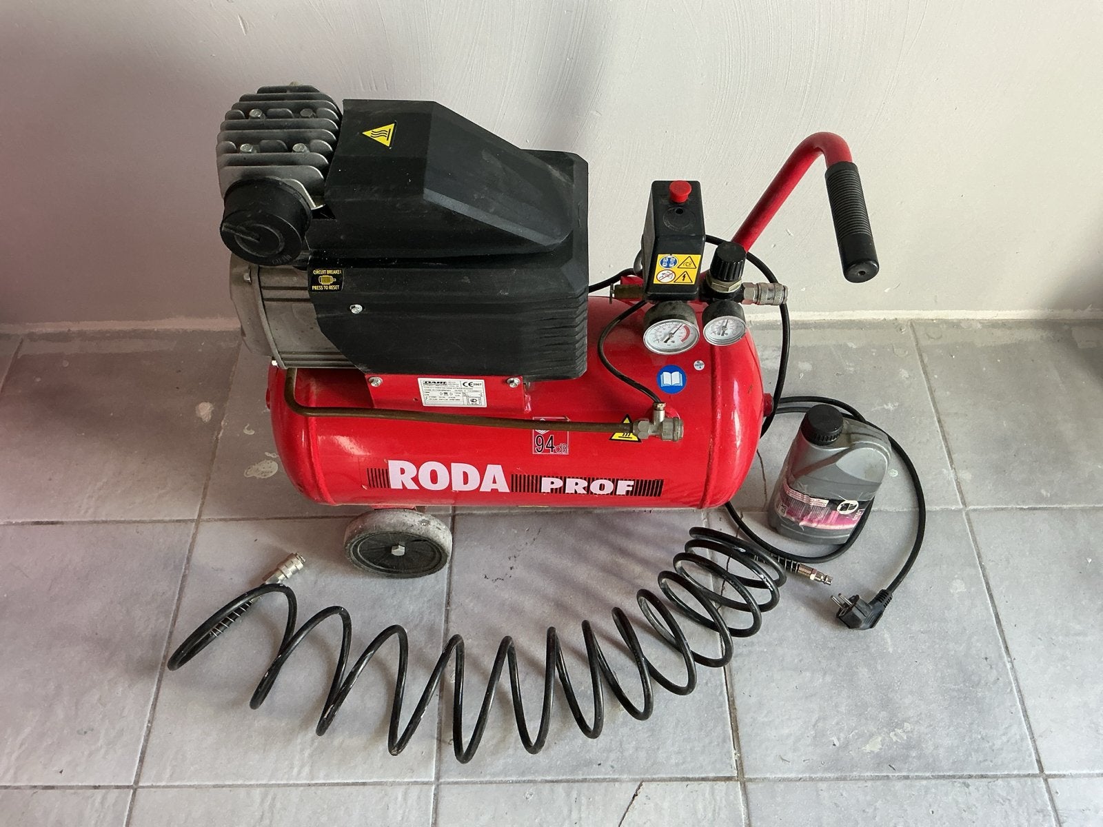 Rode RODA PROF Compressor - Goede staat, Gebruikt, 6 tot 10 bar, Ophalen of Verzenden, 25 tot 100 liter