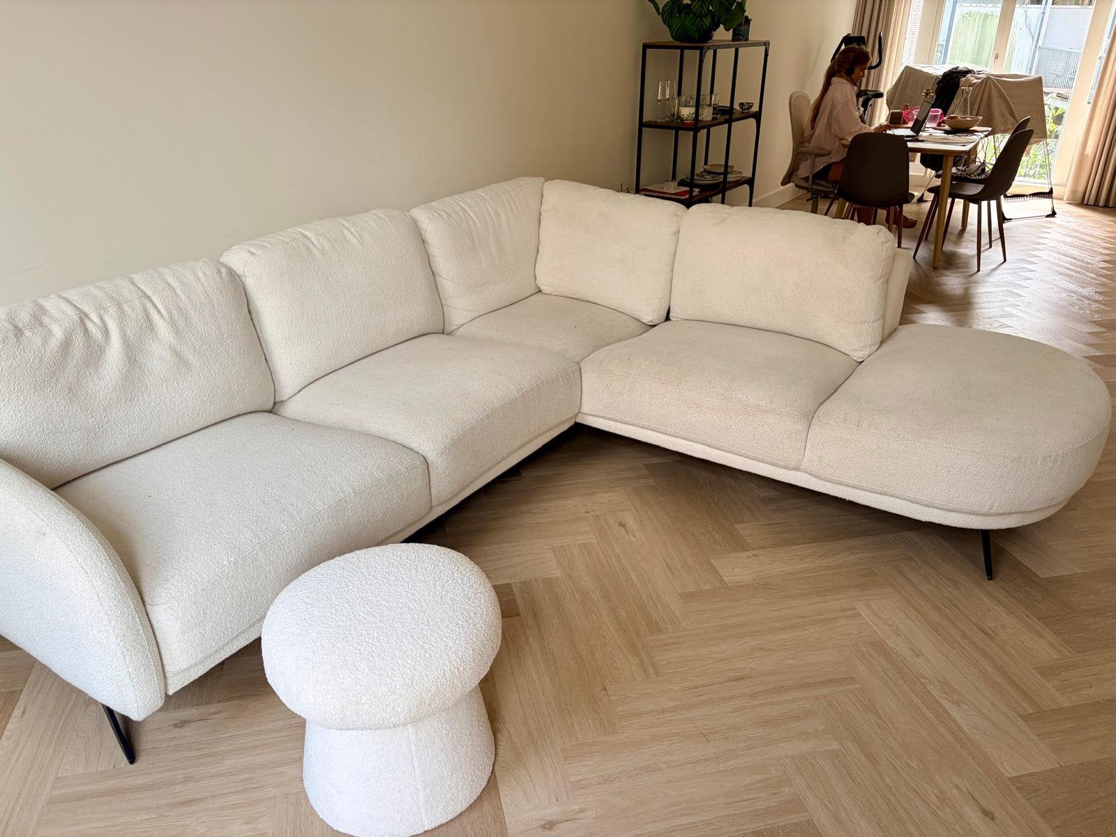 Moderne Hoekbank met Poef - Crème Bouclé Stof, Ophalen, 250 tot 300 cm, 100 tot 125 cm, Hoekbank
