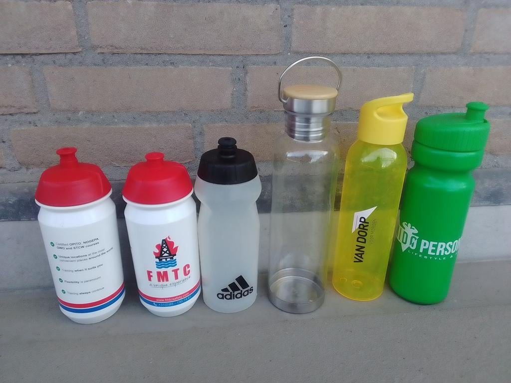 Diverse bidons en drinkflessen - Set van 6, Ophalen of Verzenden, Gebruikt