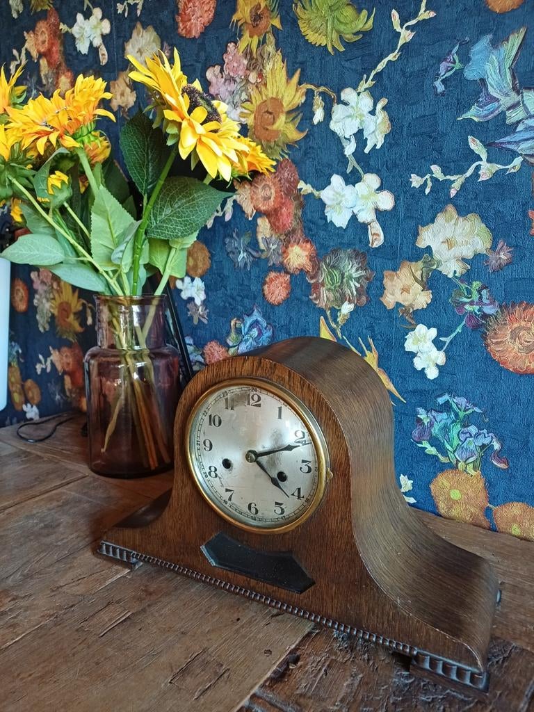 Antieke pendule werkende met slinger en sleutel, Ophalen of Verzenden