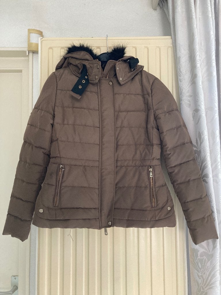 Zara Basic bruine gewatteerde jas met bontkraag, Kleding | Dames, Jassen | Winter, Maat 38/40 (M), Bruin, Ophalen of Verzenden