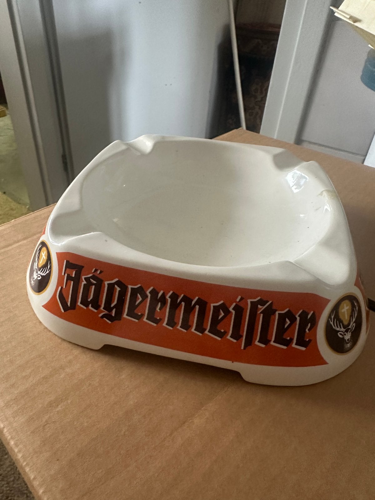 Originele Goebel Jägermeister asbak 18,5  18,5 cm PERFECT, Antiek en Kunst, Ophalen of Verzenden