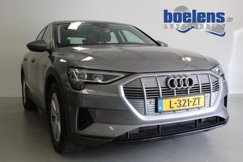 Audi e-tron Sportback 55 quattro edition 95 kWh | SOH90% | C, Auto's, Audi, Automaat, 131 €/maand, Stof, Zwart