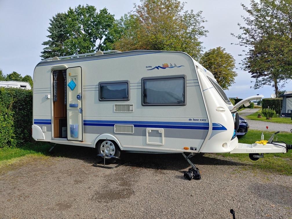 Hobby de Luxe Easy 440 SB( voortent-fietsendrager-extra’s ), Hobby, Treinzit, Particulier, 4 tot 5 meter