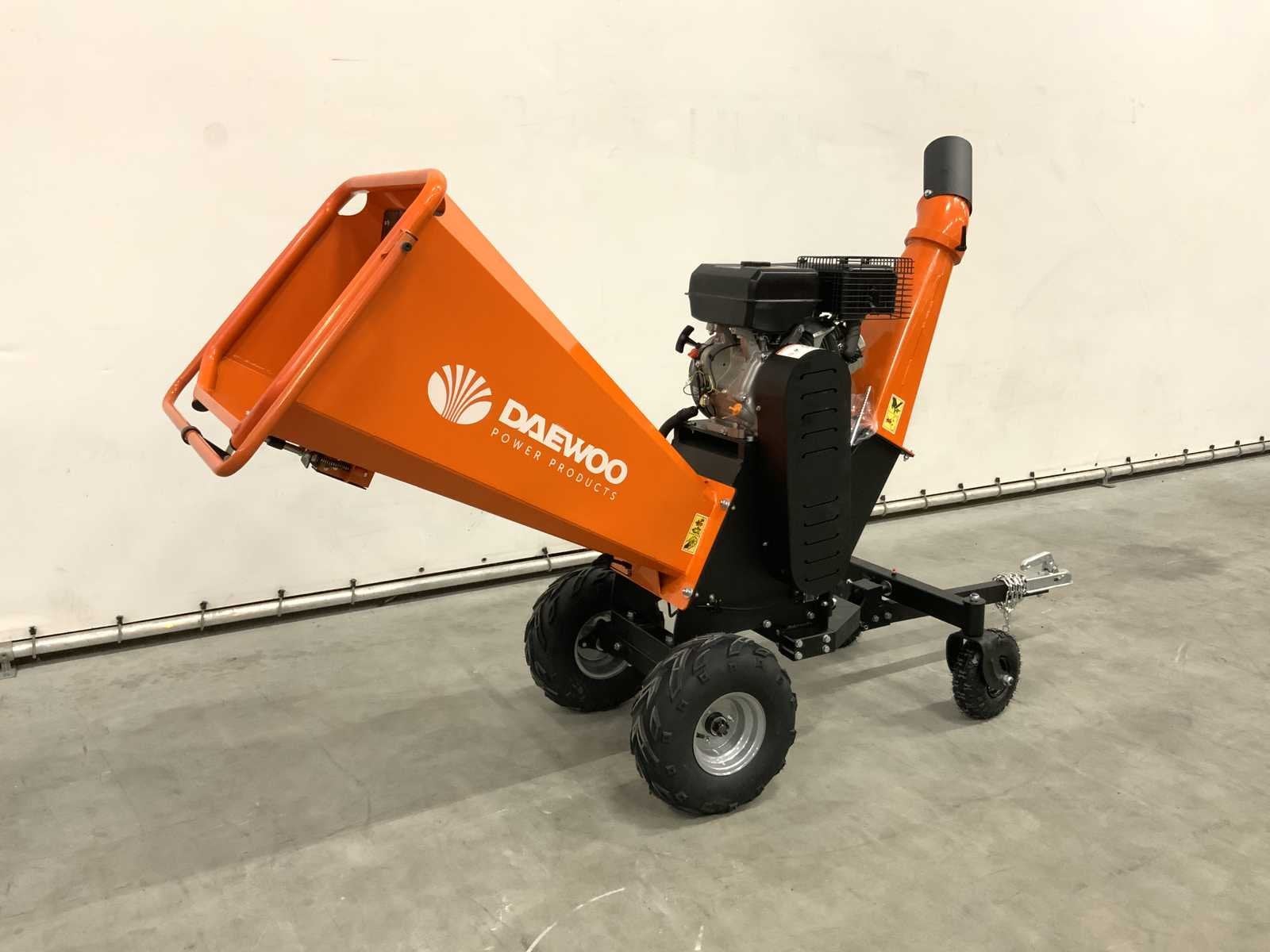 Daewoo - 2026 - DWFKCC350PRO - Houthakselaar, Overige, Overige typen