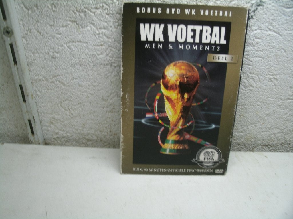 dvd 289b wk voetbal 1904-2004  deel 2, Cd's en Dvd's, Ophalen of Verzenden, Voetbal