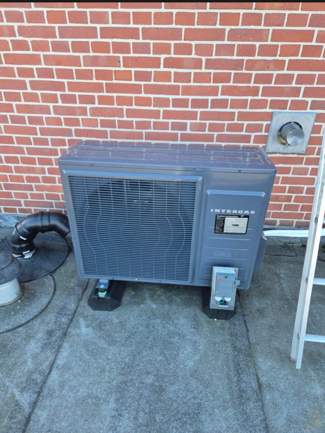 Nieuwe Intergas warmtepomp met klein defect, Ophalen, Minder dan 30 cm, Overige typen, Nieuw