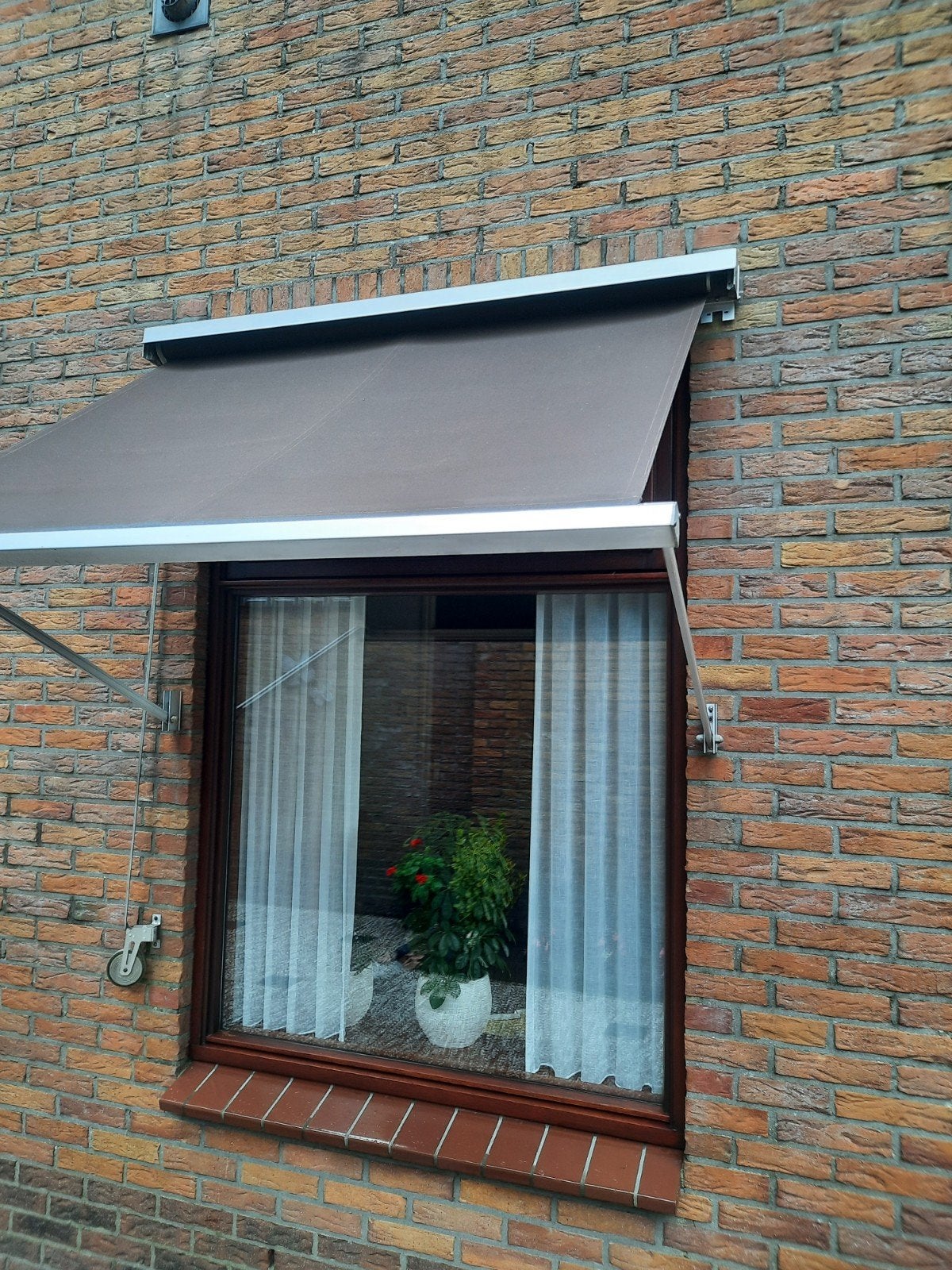 1 zonnescherm
van 150, Tuin en Terras, Zonneschermen, Ophalen, Gebruikt, Uitvalscherm