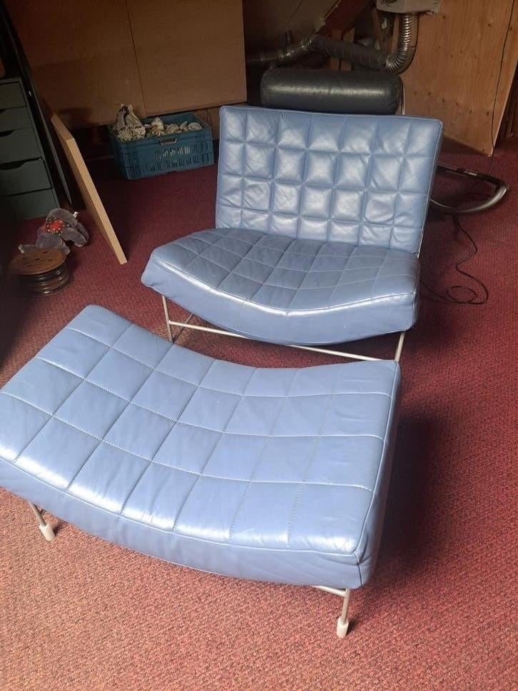 Leolux Volare Vintage Blauwe Fauteuil met Voetenbank, Huis en Inrichting, Fauteuils, Gebruikt, Ophalen of Verzenden, 50 tot 75 cm
