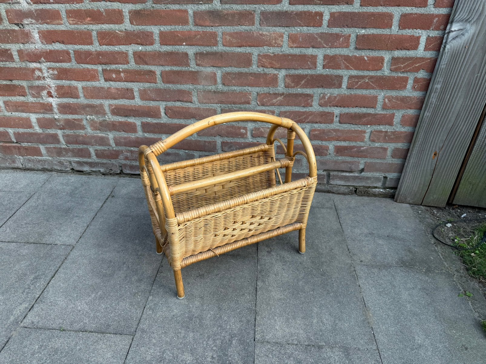 Vintage rotan tijdschriftenrek, Ophalen of Verzenden, Zo goed als nieuw