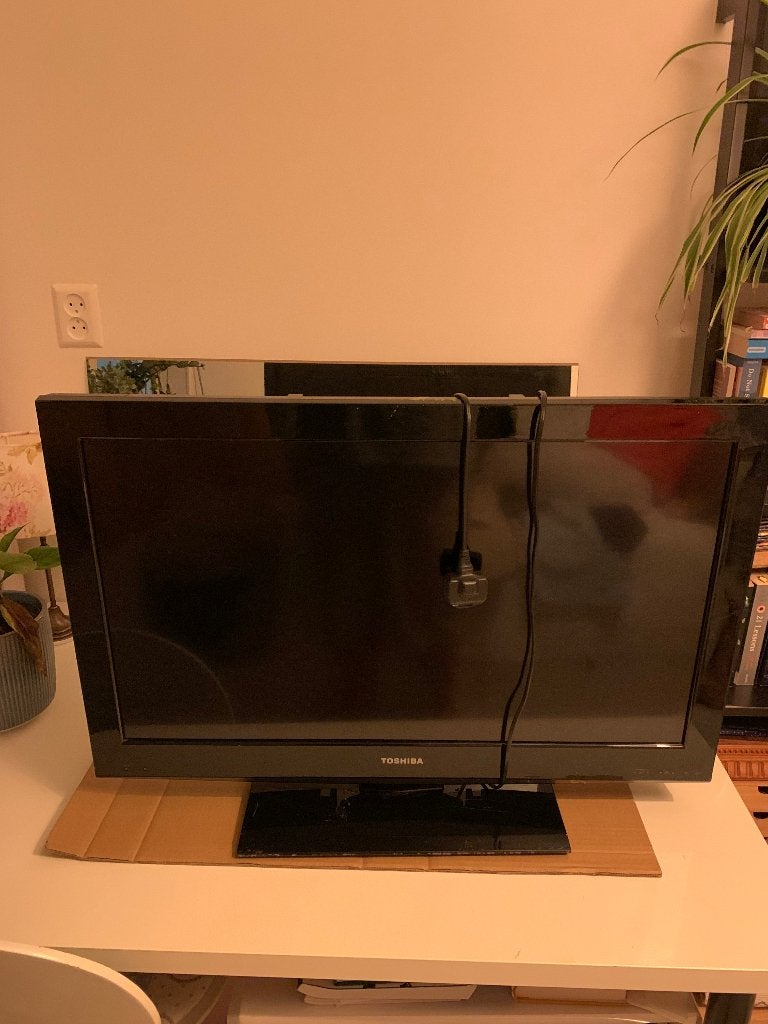 Tv toshiba lcd type 32bv502b, Ophalen, 50 Hz, 80 tot 100 cm, Gebruikt