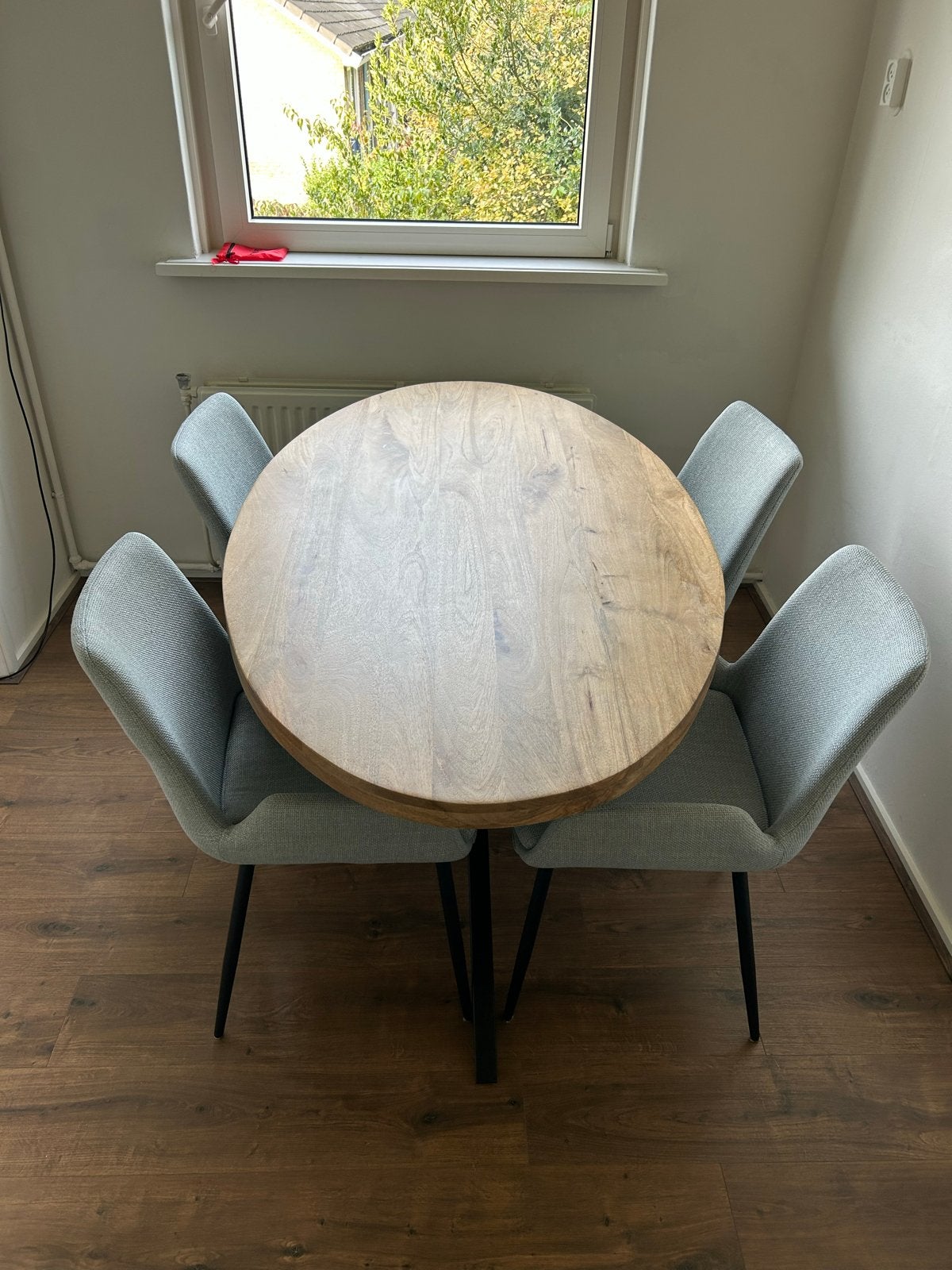 Ovalen eettafel met metalen spinpoot - Mangohout, Ophalen, 50 tot 100 cm, Zo goed als nieuw, 150 tot 200 cm