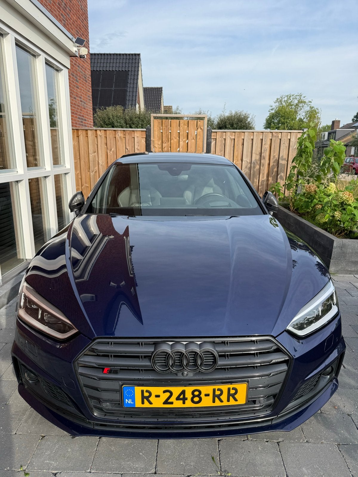 Audi S5 3.0 Tfsi Sportback Quattro S-tr 2016 Blauw, Inductieladen voor smartphones, 2995 cc, Blauw, 93 €/maand
