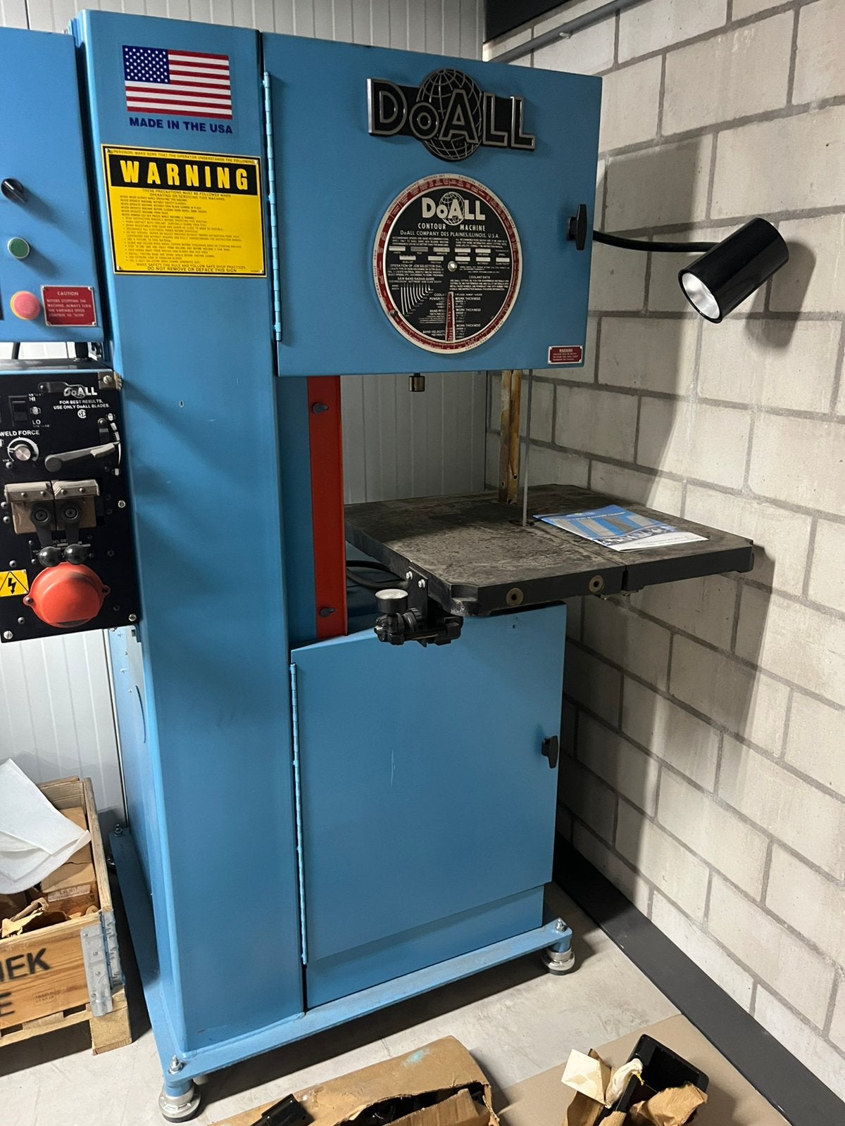 DOALL bandzaag machine, Ophalen, 70 mm of meer, Nieuw, Lintzaag