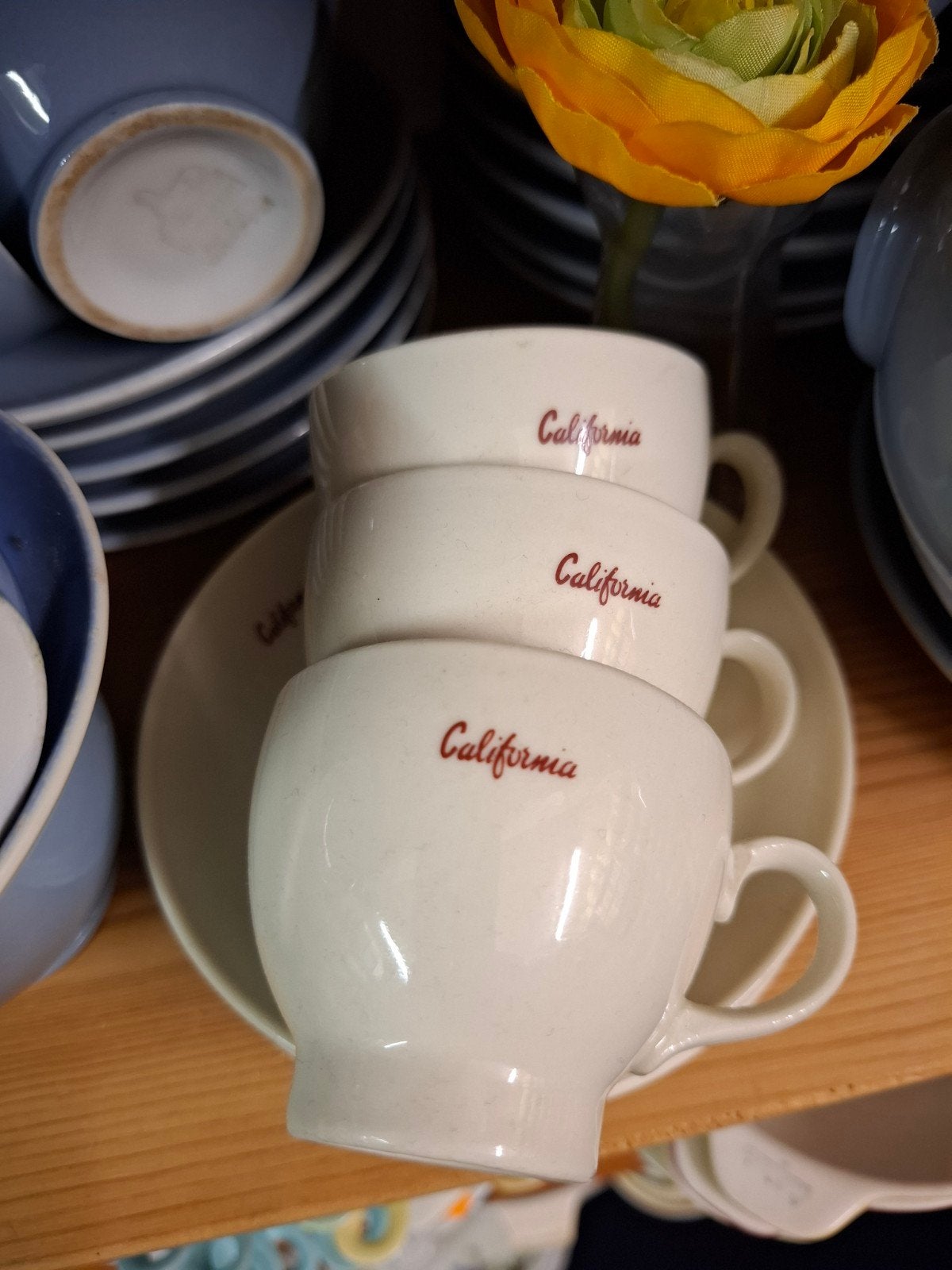 3 kleine espresso kop en schotels Royal Sphinx Maastricht, Ophalen of Verzenden, Zo goed als nieuw, Overige stijlen, Kop(pen) en/of Schotel(s)