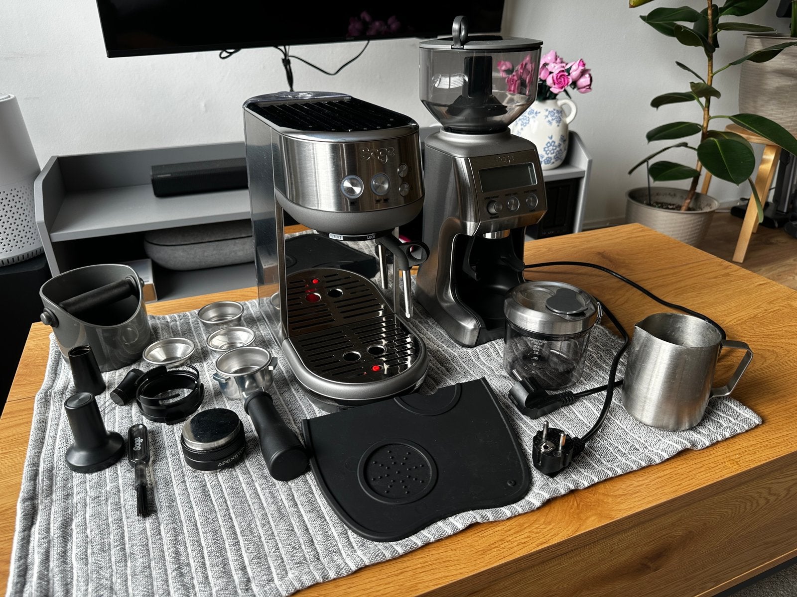 Sage Bambino & Sage Smart Grinder Pro with accessories, Ophalen, Zo goed als nieuw