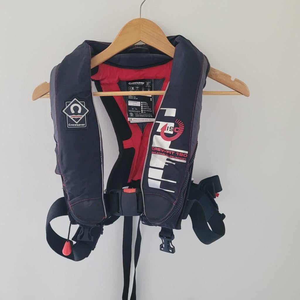 Life vest (2x) en waterdicht tas, Watersport en Boten, Ophalen, Gebruikt, Overige typen