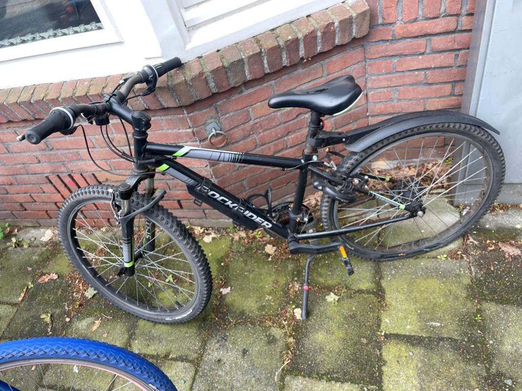 Mountainbike Rockrider- zwart -24 inch te koop, Fietsen en Brommers, Fietsen | Crossfietsen en BMX, Ophalen of Verzenden, Zo goed als nieuw