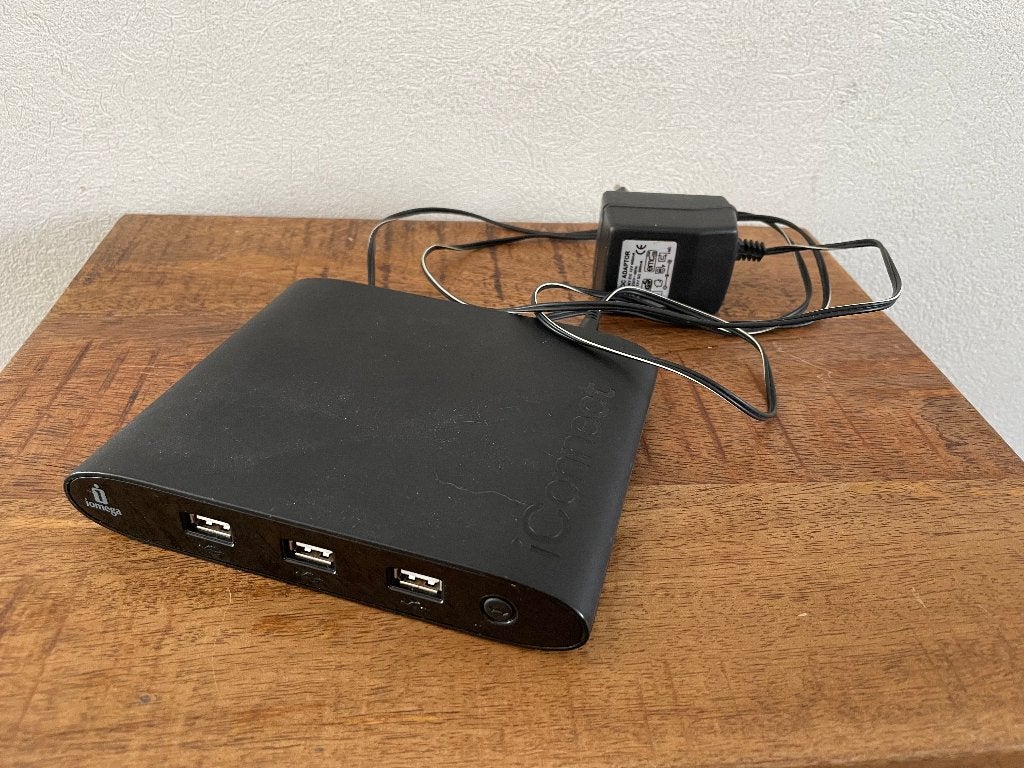 Iomega iConnect Wireless Data Station USB NAS, Ophalen, Zo goed als nieuw