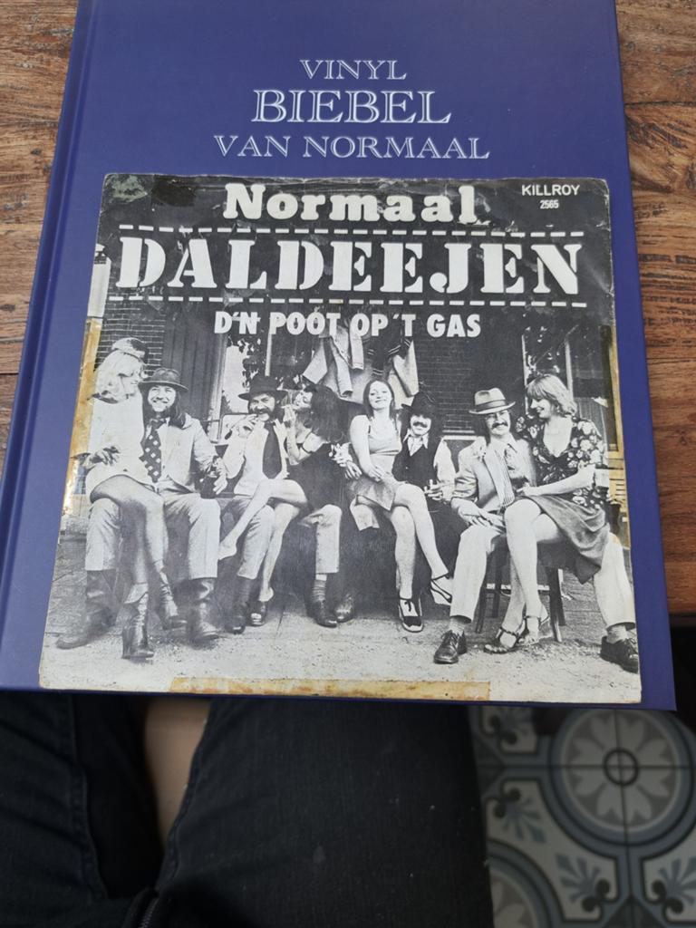 Normaal - Daldeejen / D'n Poot Op 't Gas (Single), Gebruikt, 7 inch, Single, Ophalen of Verzenden