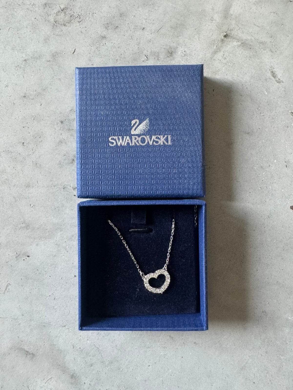 Swarovski hartjes ketting, Ophalen, Zo goed als nieuw, Sieraad of Horloge
