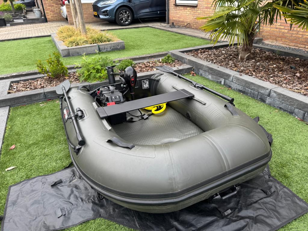 Raptor x wide 200+motor 55lb + accu + lader evt. Dietemeter, Watersport en Boten, Hengelsport | Karpervissen, Ophalen, Nieuw, Complete set