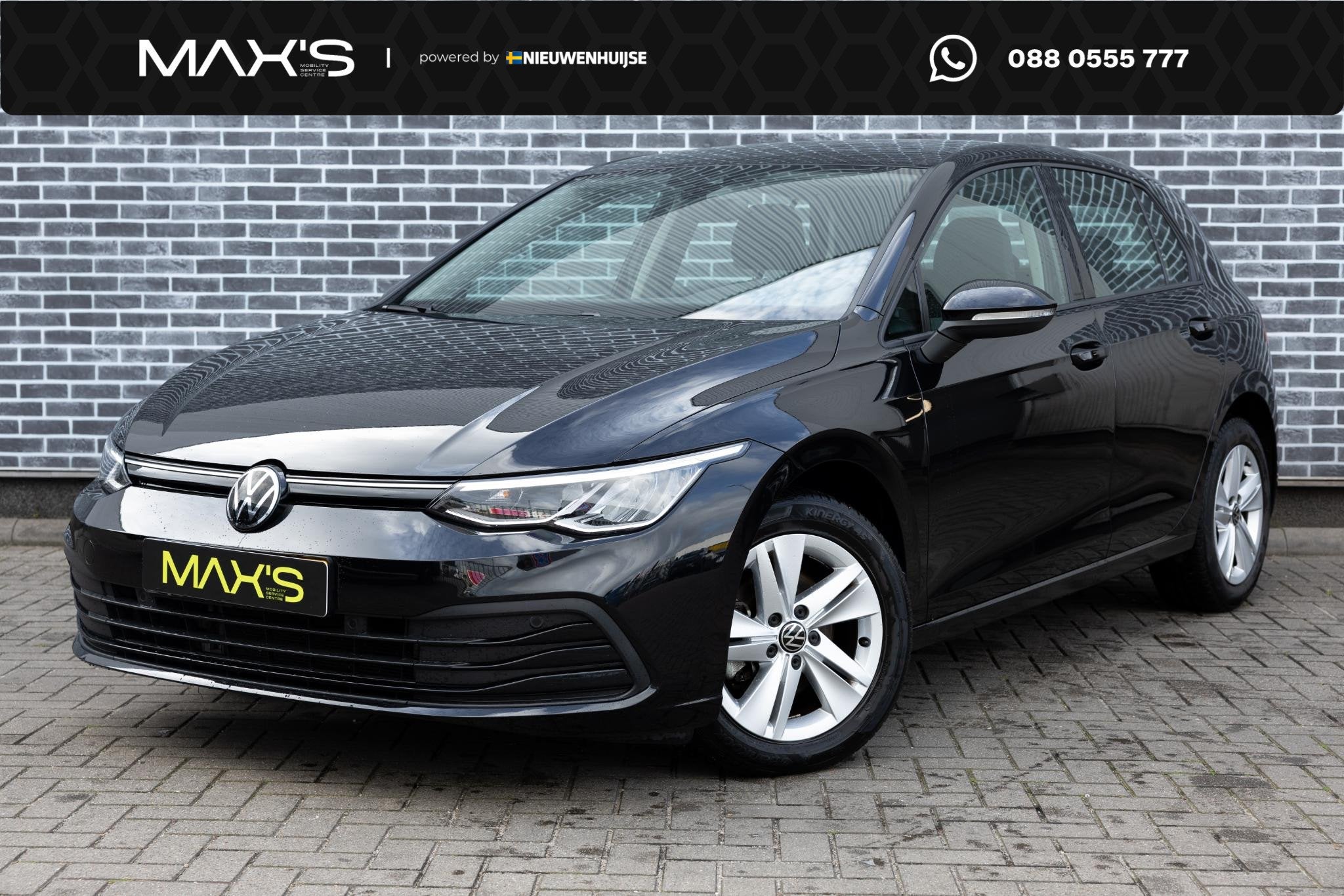Volkswagen Golf 1.0 eTSI DSG Life | Navigatie Discover Media, Auto's, Stof, Gebruikt, Zwart, Bedrijf