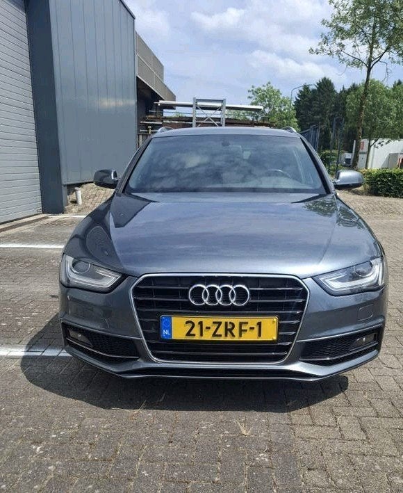 Audi A4 1.8TFSI avant, Auto's, Audi, Zwart, 4 cilinders, 1505 kg, Origineel Nederlands