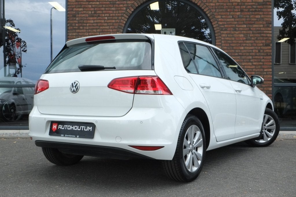Volkswagen Golf 1.4 TGI Comfortline Bluemotion (bj 2014), Auto's, Euro 6, 4 cilinders, CNG (Aardgas), Wit