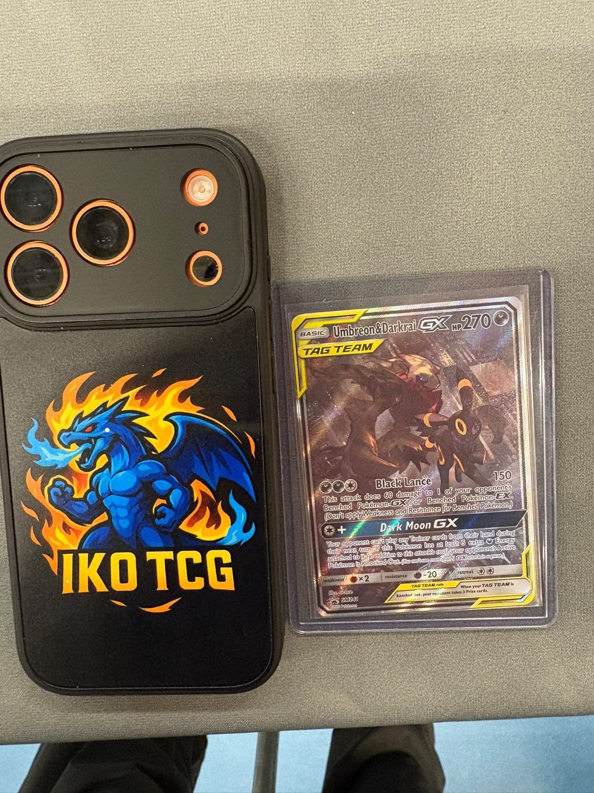 Umbreon & Darkrai GX TAG TEAM SM 241, Ophalen of Verzenden, Zo goed als nieuw, Losse kaart