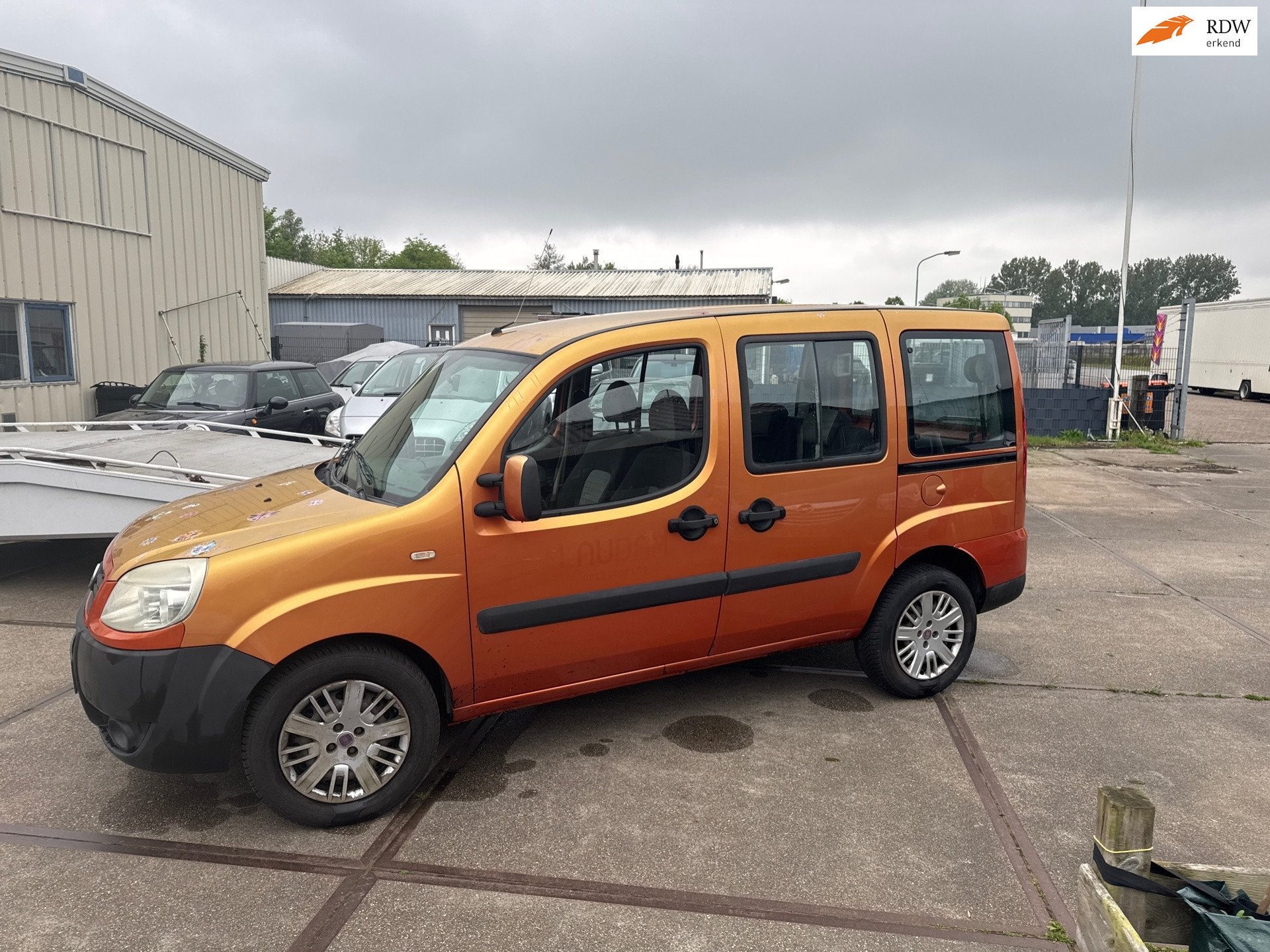 Fiat Doblò 1.4 Family Inruil mogelijk, Auto's, Voorwielaandrijving, Gebruikt, 7 stoelen, Bedrijf