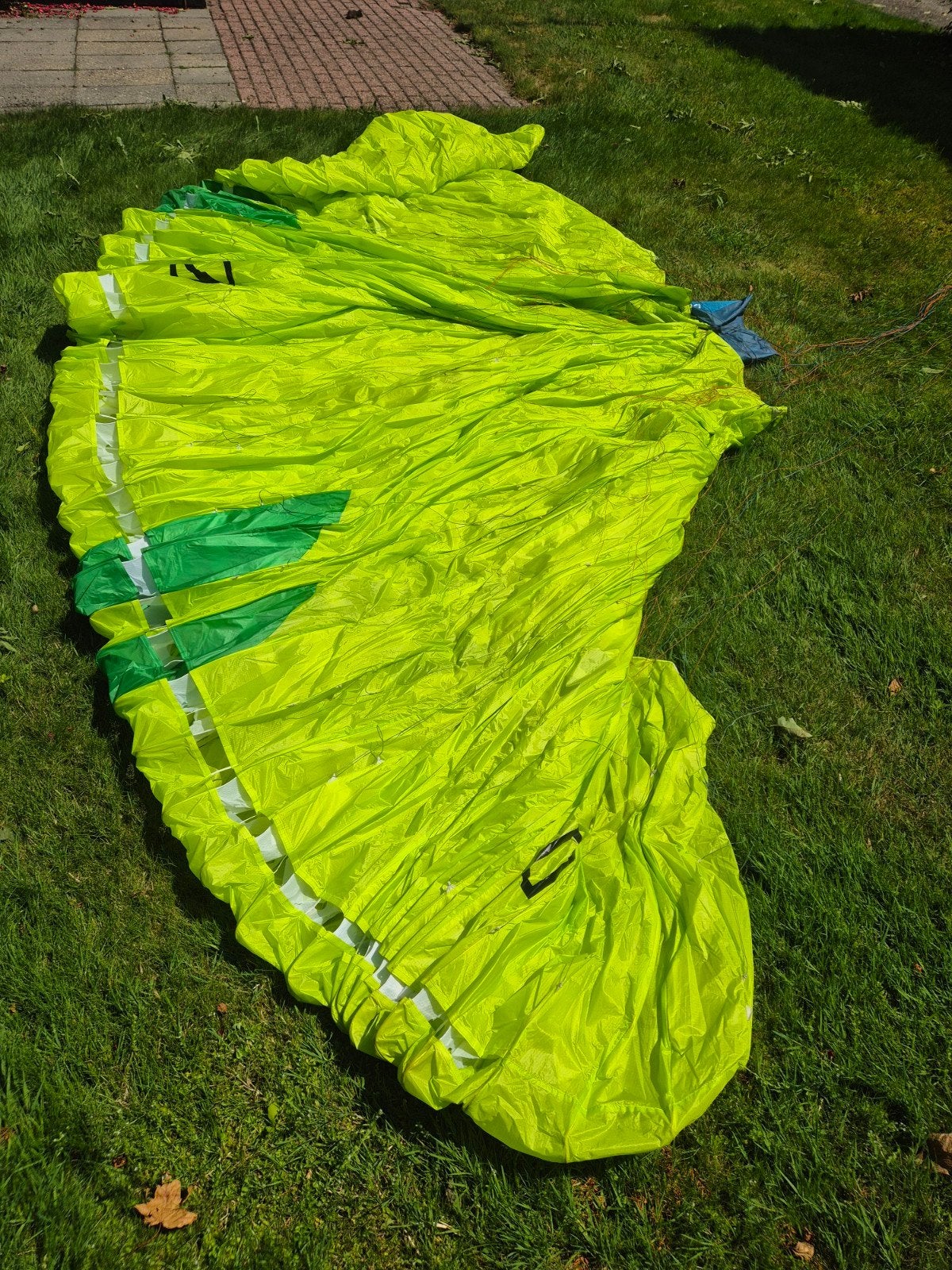 Ozone Delta 5 ML (85-105kg) Paraglider uit 2025, Sport en Fitness, Zweefvliegen en Paragliding, Ophalen, Scherm