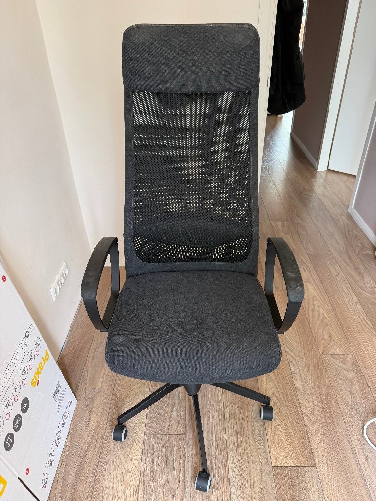 Ikea Markus bureaustoel, Huis en Inrichting, Bureaustoelen, Ophalen, Gebruikt, Zwart, Bureaustoel