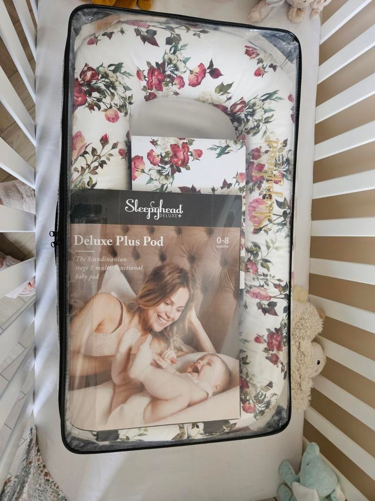 Sleepyhead Dockatot Deluxe Plus Pod - Bloemenprint, Kinderen en Baby's, Babywiegjes en Ledikanten, Zo goed als nieuw, Overige typen