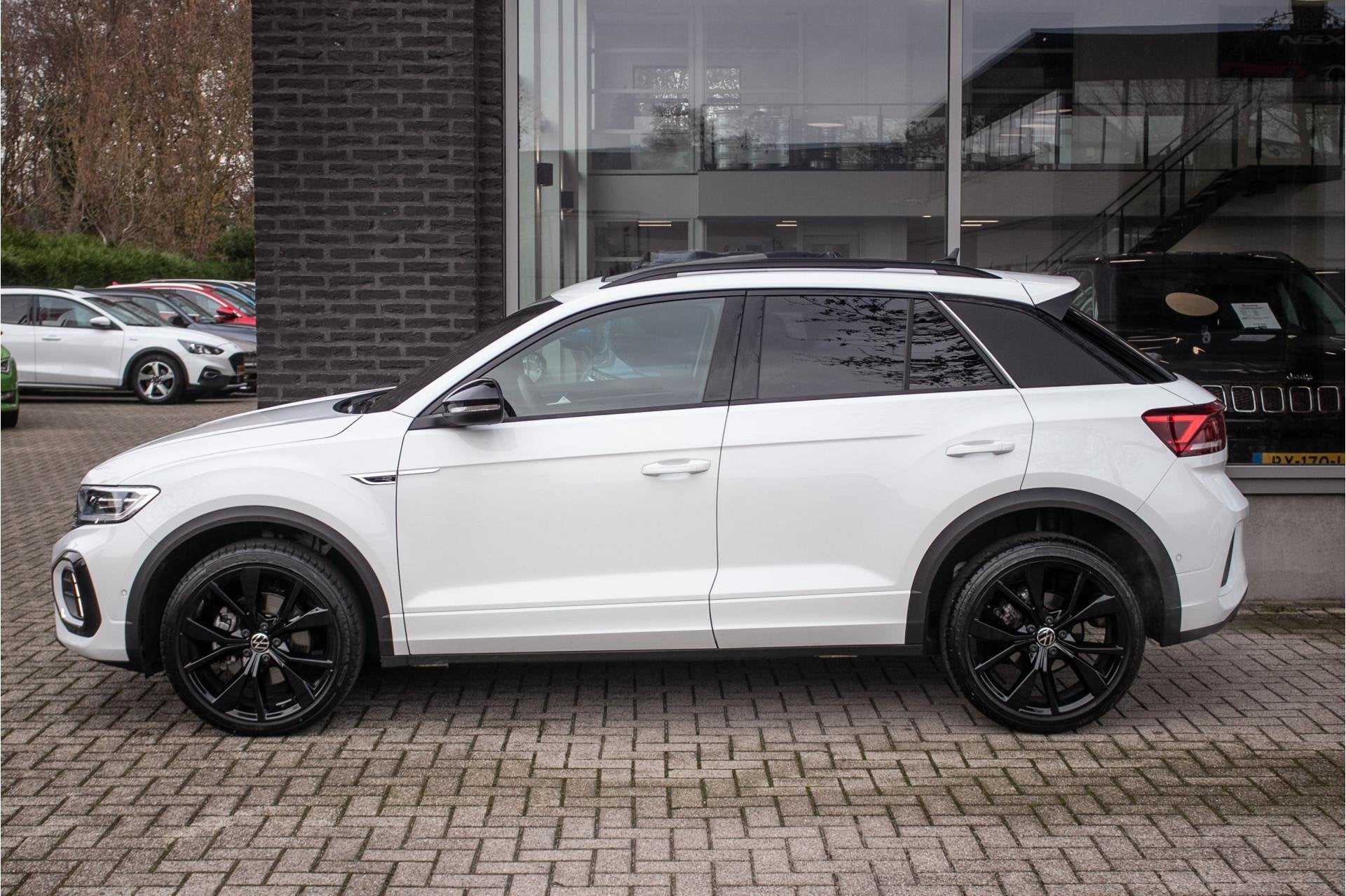 Volkswagen T-Roc 1.5 TSI R-Line Edition | Black edition | Ad, Auto's, Volkswagen, Automatische klimaatregeling, Stof, 4 cilinders