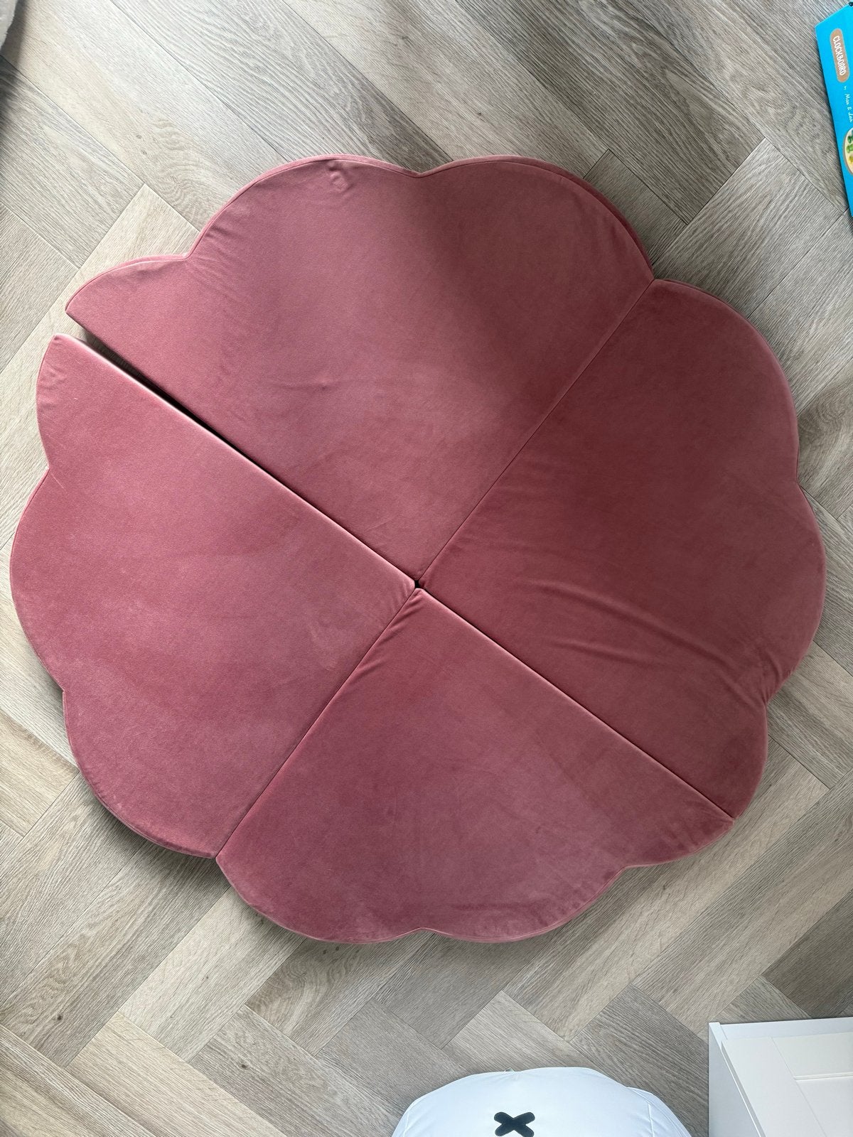 Roze bloemvormig speelkleed/vouwmat, Ophalen, Zo goed als nieuw