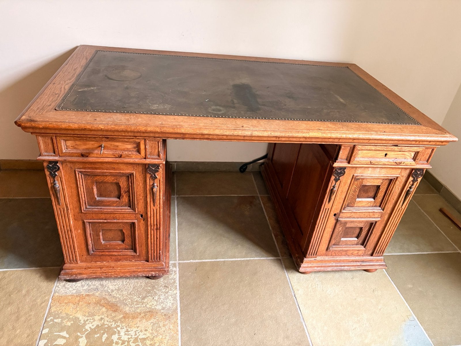 Antiek eiken bureau, Ophalen