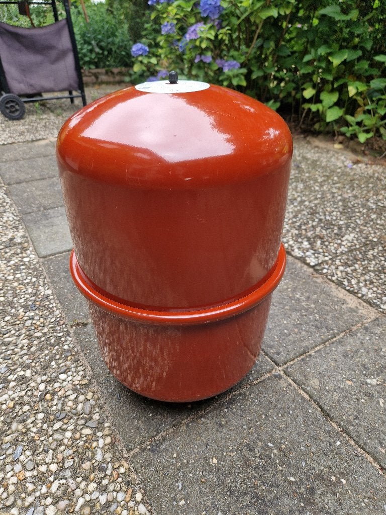 Expansievat 25 L, Ophalen, 30 tot 80 cm, Overige typen, Minder dan 60 cm