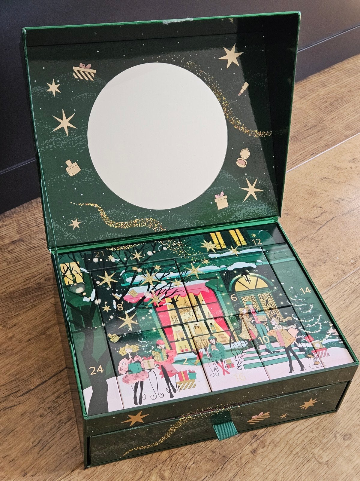 Douglas Adventskalender: lege doosjes & een spiegel, Ophalen of Verzenden, Zo goed als nieuw
