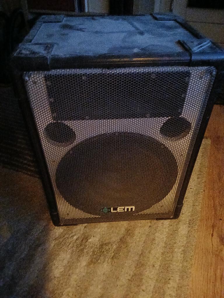 te koop 2 lem speakers, Gebruikt, 60 tot 120 watt, Front, Rear of Stereo speakers, Ophalen