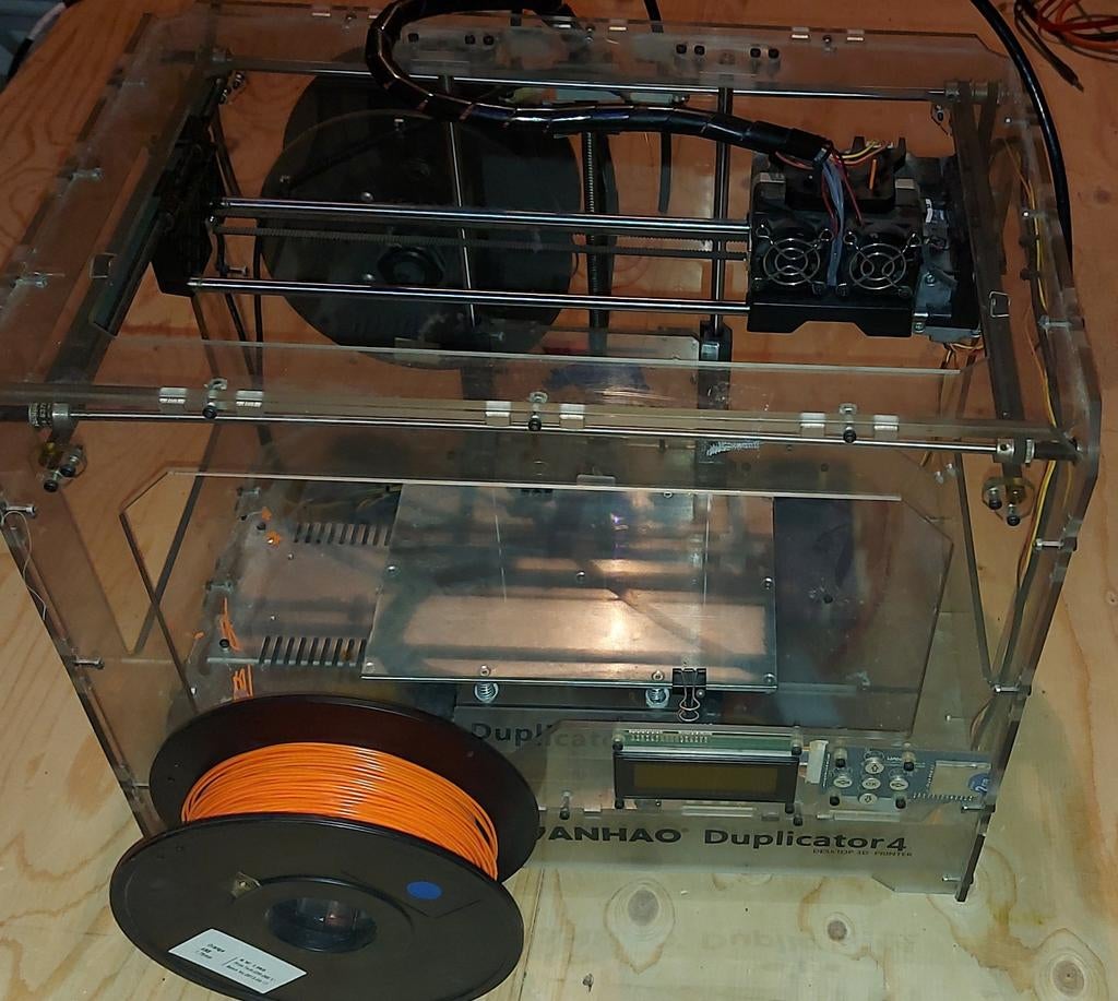 Wanhao duplicator 4 met sd kaart en 2 spoelen abs, Ophalen of Verzenden